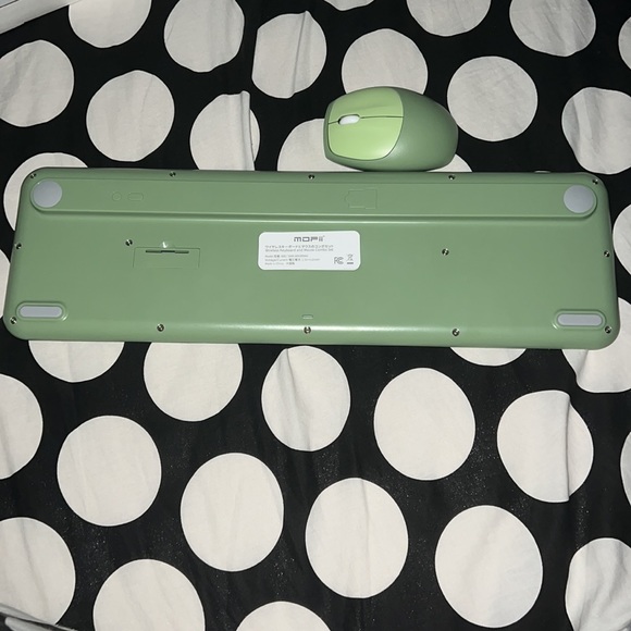 Modi Wireless Keyboard and Mouse Combo Set - Picture 3 of 3